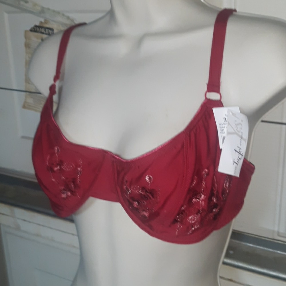 NWT.. Tactel Size 36D (SKU 602)